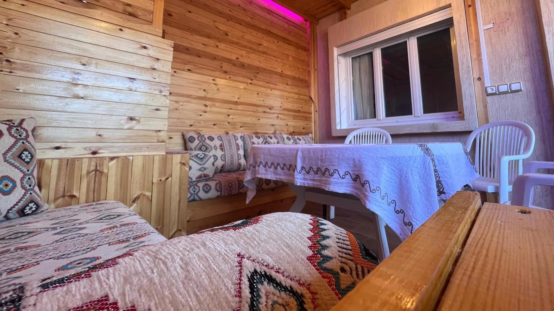 Cozy Apartment With Wooden Porch Agadir
